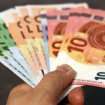 Plače v občinah: Najvišje v Novem mestu in Šentjerneju