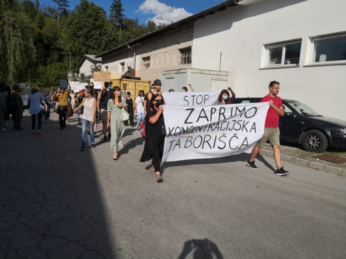 Postojna protest-center-migranti-1024x768