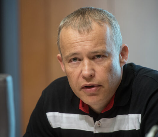 Izjava dneva: Iz enega žepa nam je vzel 3-krat toliko, kot zdaj daje v drugega