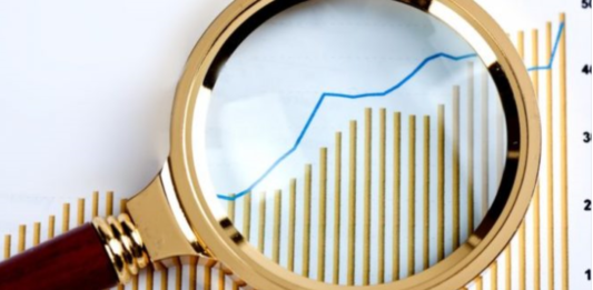 Primanjkljaj državnega proračuna občutno večji, odhodki rasli petkrat hitreje kot leto prej