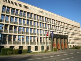 Volitve: Začenja se uradna volilna kampanja