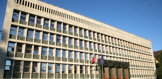 Volitve: Začenja se uradna volilna kampanja