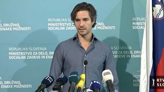 Odmevno: “Kar se dogaja, je izbilo sodu dno”