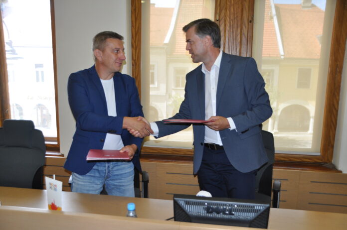 nm podpis pogodbe