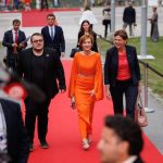 Vrečkin plesni zavod: 3 plesalci, 16 birokratov in skoraj milijon evrov za plače