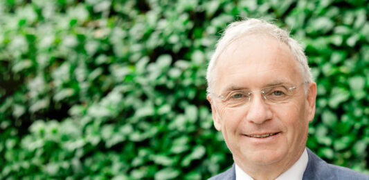 Hišno preiskavo pri Hojsu izvedli pod bizarno pretvezo, ovadba zavržena