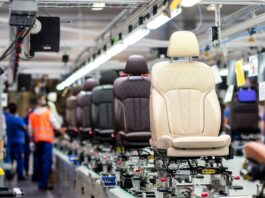 Gospodarska rast v Sloveniji po letu 2021 naglo strmoglavila