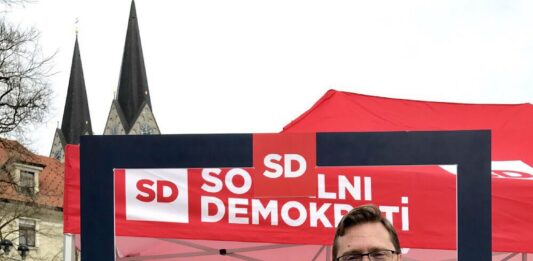 Prebiličevi odstopili od skupnega sodelovanja s Hanovimi