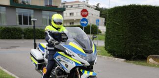 Pijan prišel na mejni prehod in ostal brez golfa