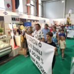 Na sejmu Agra varnostniki napadli predstavnike prašičerejcev