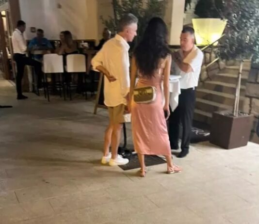 Golob se vse bolj zapleta: Javnosti predložil dva različna »originalna« računa