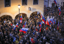 Golob priznal, da v vladi niso kos situaciji, napovedal spremembe, nato pobegnil – večina skeptična do obljub