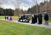 Na novomeškem pokopališču Srebrniče množično slovo od Aleša Šutarja