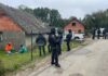 Romi iz Žabjaka iz hiše izruvali in odnesli 235-kilogramski sef z zlatimi palicami