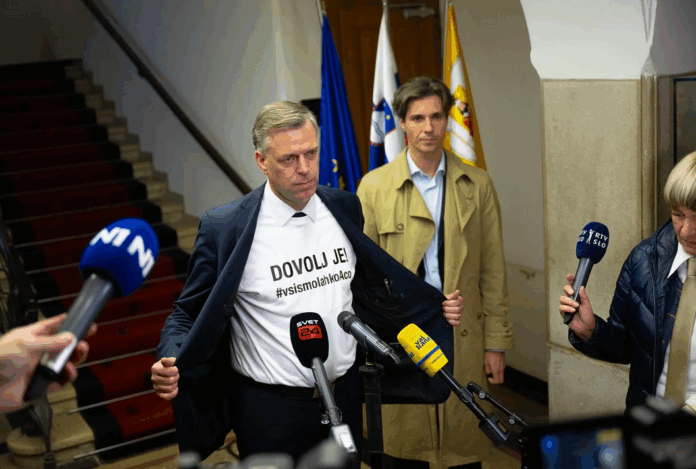 Screenshot 2025-11-04 at 07-21-26 Množica podprla zahteve lokalnih skupnosti po izboljšanju varnosti - Novice - Aktualno