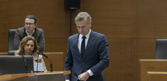 Nova politična afera: Policija pod Golobom grdo zlorabljena