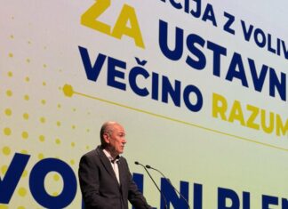 Kaj glede volitev kažeta dve najnovejši anketi?