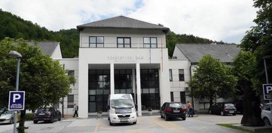 Vsi družinski zdravniki iz Kamnika sporočajo: Ne bomo rablji!