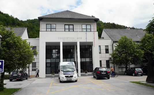 Vsi družinski zdravniki iz Kamnika sporočajo: Ne bomo rablji!