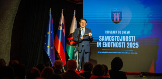 Črnomelj: Slovesnost ob Dnevu samostojnosti in 35-obletnici plebiscita