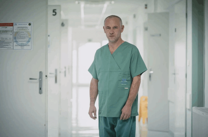 Screenshot 2025-12-07 at 21-19-57 Negovalni tim ortopedskega oddelka SB NM “Želimo da vsi spoznate resnično plat dr. Kavčiča” Nova24TV