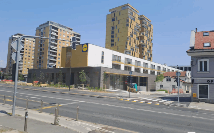 Screenshot 2025-12-13 at 08-56-52 LJUBLJANA Center Bellevue (58 m) 17 nad. Stanovanjsko-poslovni kompleks _ Residential & Business Complex Page 42 SkyscraperCity Forum