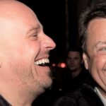 Bankrotirani sin ljubljanskega župana domnevno živi v razkošni soseski in se vozi z luksuznimi avtomobili