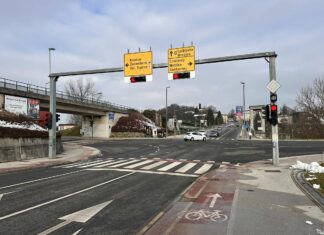 Novo mesto: Semaforji na Šmihelskem mostu od zdaj bolj varni