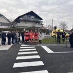 Metlika: Zdravstveni dom dobil novo parkirišče in vozilo urgentnega zdravnika