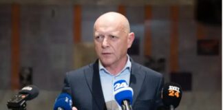 Minister načelnico kranjske upravne enote pozval k odstopu