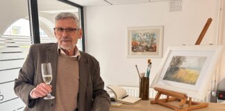 V novomeški enoti CSD odprli že tretjo likovno razstavo