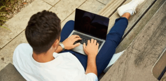 Samostojni podjetniki pod težo davčnih bremen zapirajo svojo dejavnost