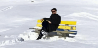 Medtem ko sodišče išče Smodeja, se ta sonči v mondeni Švici