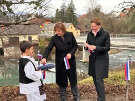 Gradac: Most v uporabi že pol leta, uradno odprtje šele zdaj