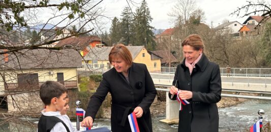 Gradac: Most v uporabi že pol leta, uradno odprtje šele zdaj