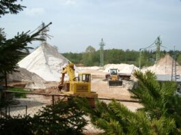 Mirna: Vlada z novo koncesijo za širitev kamnoloma roženca