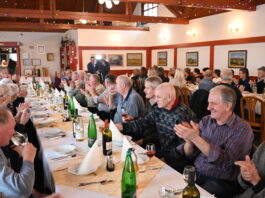 Spomini, klepet, dobra volja na srečanju, ki povezuje generacije