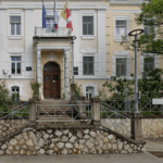 Novo mesto: Mit o 250+ Romih na Seidlovi 1: Kaj pravi zakon in občina?