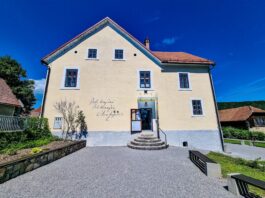 V Vinici prenavljajo spominsko hišo Otona Župančiča