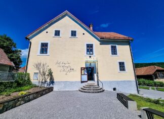 V Vinici prenavljajo spominsko hišo Otona Župančiča