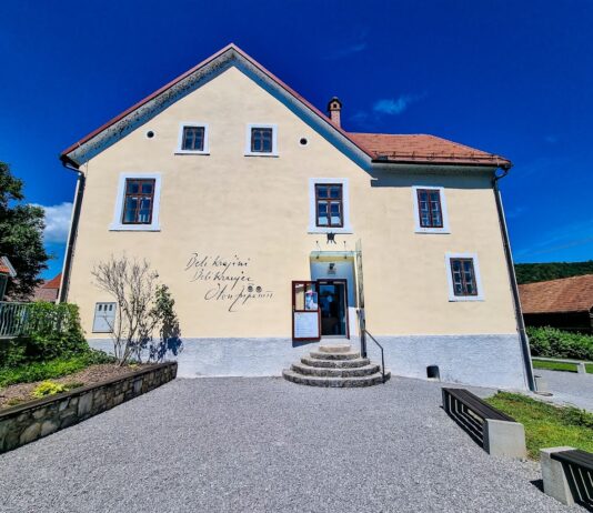V Vinici prenavljajo spominsko hišo Otona Župančiča