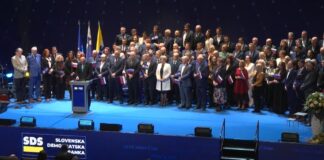 SDS: Davka na nepremičnine ne bo, ilegalce bodo vračali, zaprli pipice levičarskim nevladnim organizacijam, končali vojno z zdravniki