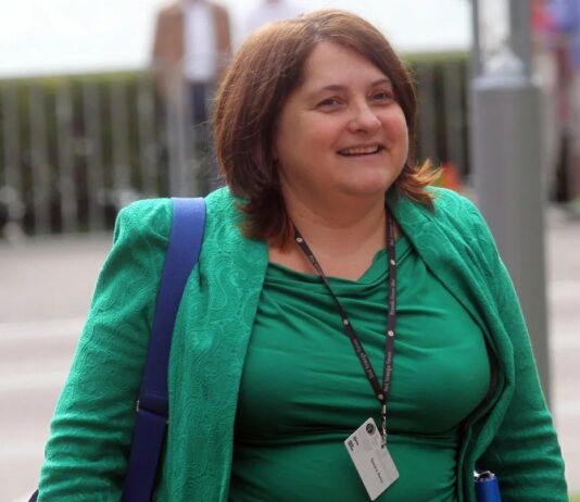 Tamara Vonta naj odstopi kot predsednica preiskovalne komisije DZ