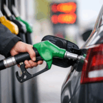 Rekord v EU: Slovenija plačuje najvišje davke na bencin