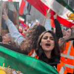 Medtem ko Iračani proslavljajo smrt Hameneja, slovenski novinarji žalujejo