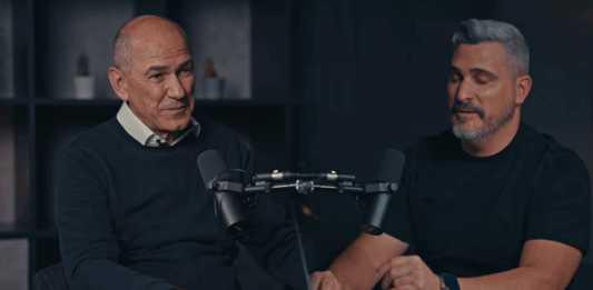 Janez Janša napovedal ureditev financiranja zdravljenja otrok z redkimi boleznimi