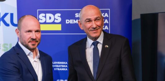 Najnovejša anketa: SDS zanesljivo vodi, a nič še ni odločeno