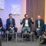 Taktični pobeg v tujino, po tem, ko se je dopoldne sesul