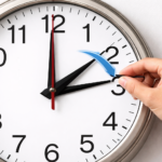 S premikom urnih kazalcev smo prešli na poletni čas