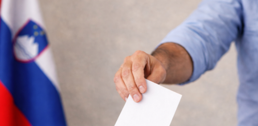 Pred volivci štiri referendumska vprašanja; veliko bo odvisno od volilne udeležbe